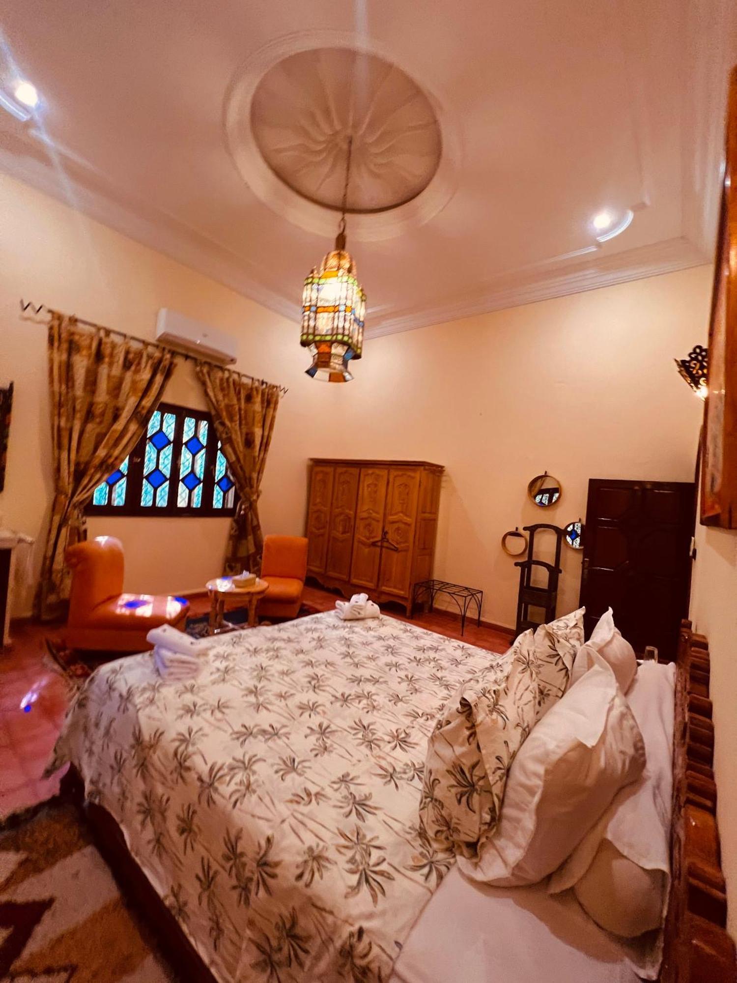 Riad Le Petit Jardin 扎古拉 外观 照片