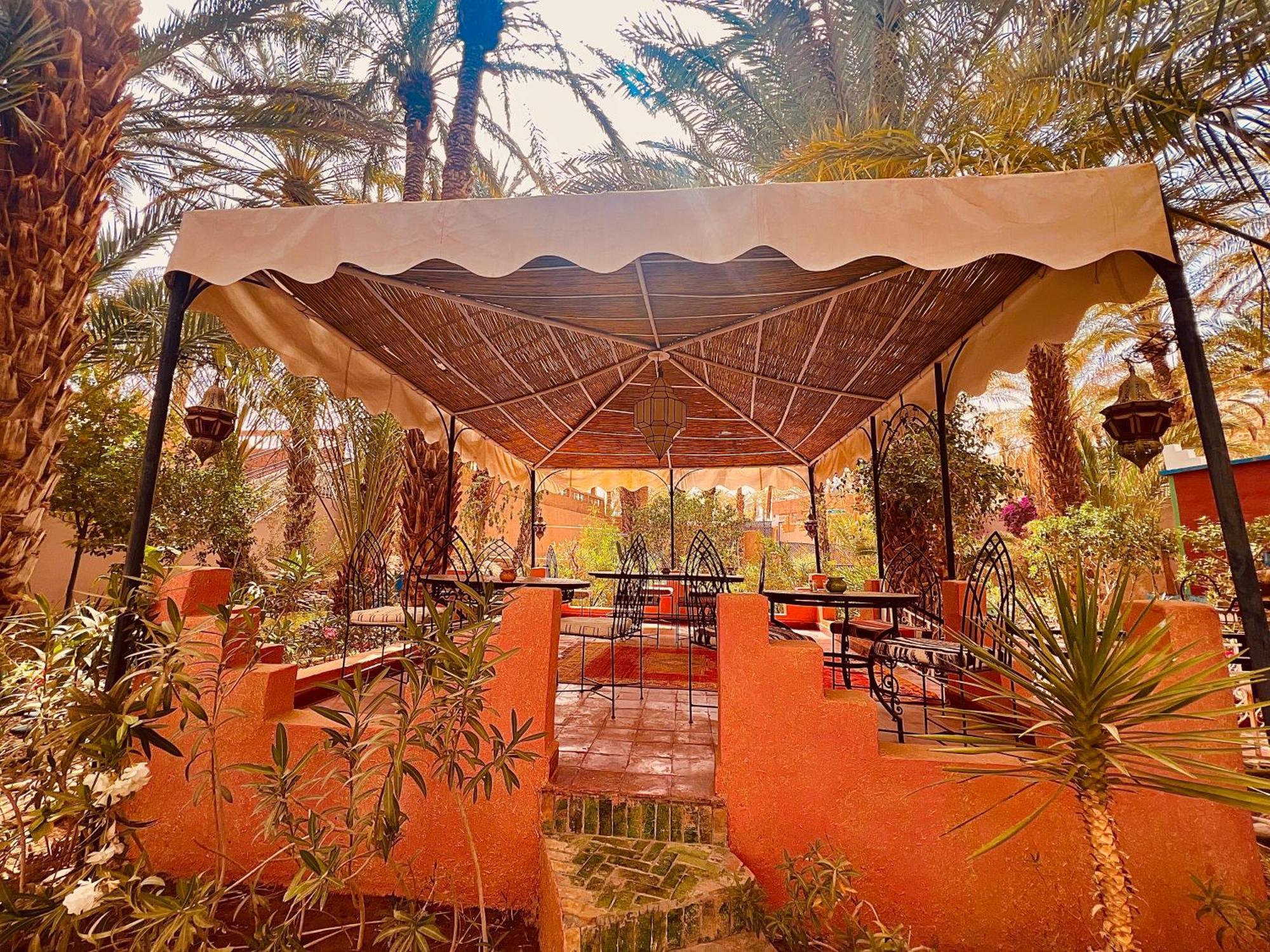 Riad Le Petit Jardin 扎古拉 外观 照片